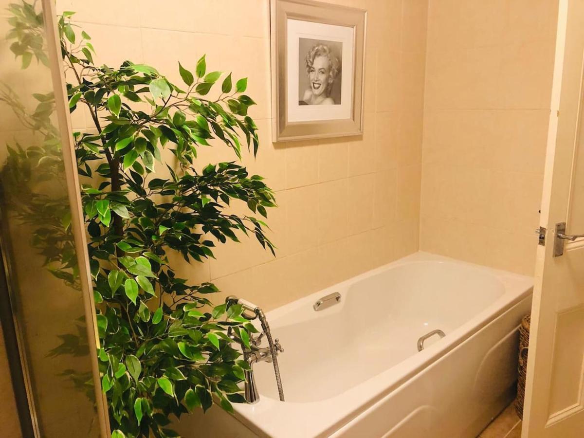 Ilkley Central One Apartment Luaran gambar